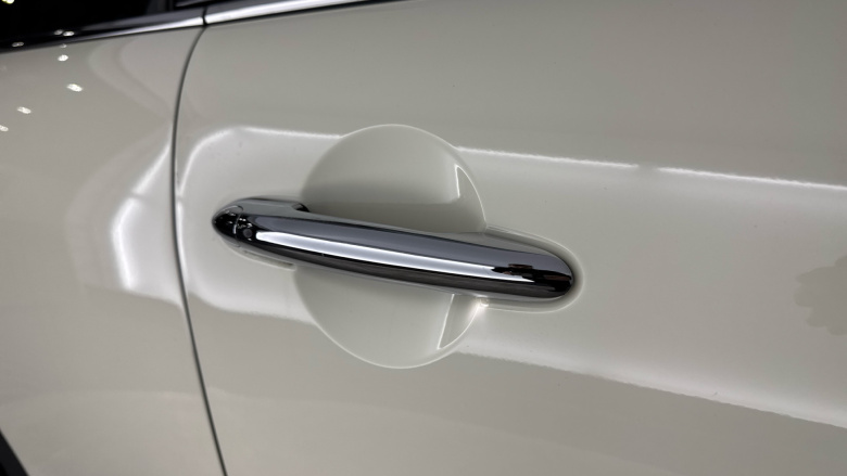 MINI Hatchback 1.5 Cooper Classic II 5dr Petrol Hatchback